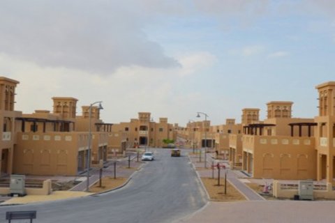 Tanah di Al Furjan, Dubai, UEA 1878.685 m2 nomor 133572 - foto 3