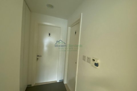 Sheikh Zayed Road, Dubai, UAE의 임대용 사무실 5640제곱미터 번호 294451 - 사진 18