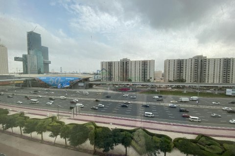 Sheikh Zayed Road, Dubai, UAE의 임대용 사무실 5640제곱미터 번호 294451 - 사진 17