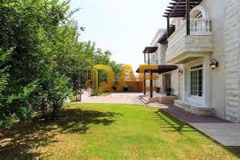 Вилла Дубай, БАӘ-да 6 жатын бөлмелер, 1486.4486 м² № 133883 - фото 3