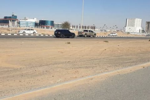Föld itt: Al Rashidiya, Dubai, EAE, 3716.12 m², azonosító: 133887
