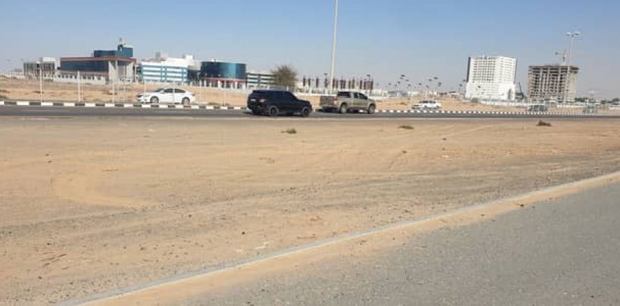 Land in Al Rashidiya, Dubai, VAE: 3716.12 m2 Nr. 133887