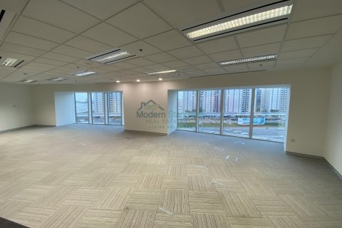 Sheikh Zayed Road, Dubai, UAE의 임대용 사무실 5640제곱미터 번호 294451 - 사진 14