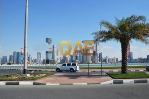 Land zum Verkauf in Dubai, VAE 8361.2736 m2 Nr. 133885 - Foto 5