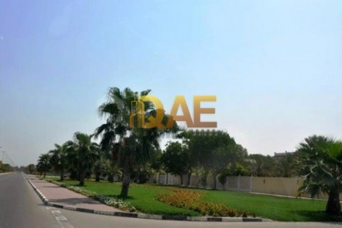 Land zum Verkauf in Dubai, VAE 8361.2736 m2 Nr. 133885 - Foto 7