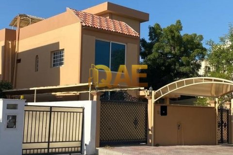 Villa i Jumeirah Park, Dubai, UAE 5 soveværelser, 557.418 kvm № 133551