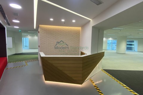 Sheikh Zayed Road, Dubai, UAE의 임대용 사무실 5640제곱미터 번호 294451 - 사진 27
