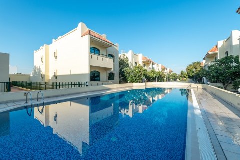 Huvila Umm Suqeim, Dubai, Arabiemiraatit 3 makuuhuonetta, 2600 m2 № 133003 - kuva 14