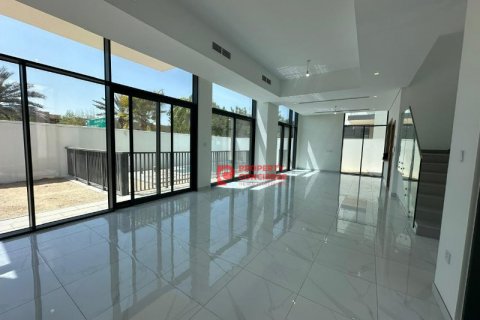 Villa in Al Furjan, Dubai, UAE 4 bedrooms, 522 sq.m. № 542280
