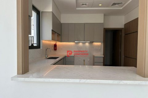 Üürile anda villa asukohaga Al Furjan, Dubai, AÜE: 4 magamistoaga, 522 m² Nr 542280 - pilt 14