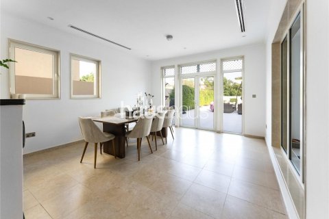 Vilă de vânzare în Jumeirah Park, Dubai, EAU 3 dormitoare, 295 mp. №625290 - poză 13