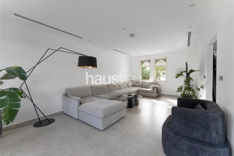 Vilă de vânzare în Jumeirah Park, Dubai, EAU 3 dormitoare, 295 mp. №625290 - poză 2