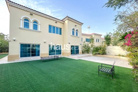 Villa in Jumeirah Park, Dubai, VAE 4 slaapkamers, 328 vr.m. nr 626639