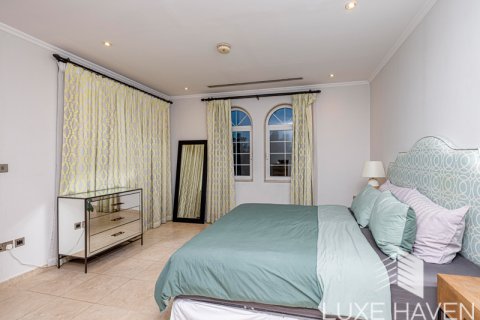 Vilă de închiriat în Jumeirah Park, Dubai, EAU 3 dormitoare, 284.75 mp.  №391506 - poză 9