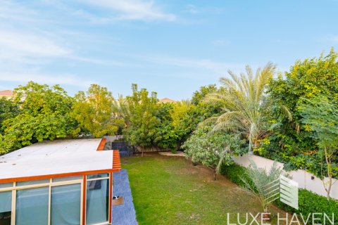 Vilă de închiriat în Jumeirah Park, Dubai, EAU 3 dormitoare, 284.75 mp.  №391506 - poză 4