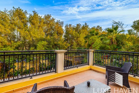 Villa itt: Jumeirah Park, Dubai, EAE, 4 hálószoba, 455.22 m², azonosító: 391507 - fénykép 8