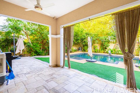 Villa itt: Jumeirah Park, Dubai, EAE, 4 hálószoba, 455.22 m², azonosító: 391507 - fénykép 6