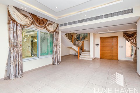 Villa itt: Jumeirah Park, Dubai, EAE, 4 hálószoba, 455.22 m², azonosító: 391507 - fénykép 4