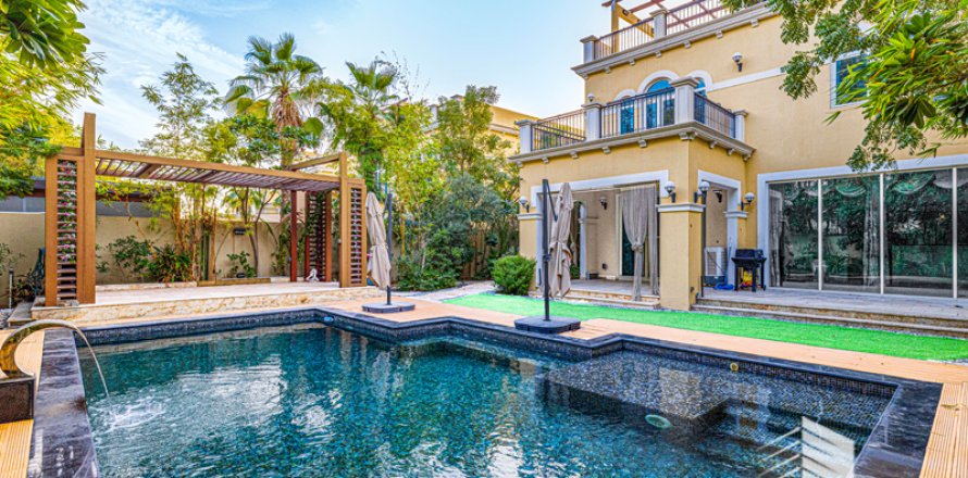 Villa itt: Jumeirah Park, Dubai, EAE, 4 hálószoba, 455.22 m², azonosító: 391507