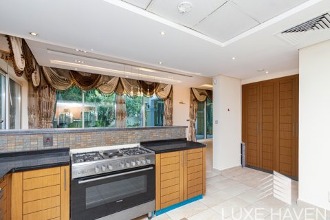 Villa itt: Jumeirah Park, Dubai, EAE, 4 hálószoba, 455.22 m², azonosító: 391507 - fénykép 28