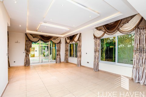 Villa itt: Jumeirah Park, Dubai, EAE, 4 hálószoba, 455.22 m², azonosító: 391507 - fénykép 3