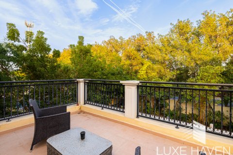 Villa itt: Jumeirah Park, Dubai, EAE, 4 hálószoba, 455.22 m², azonosító: 391507 - fénykép 7