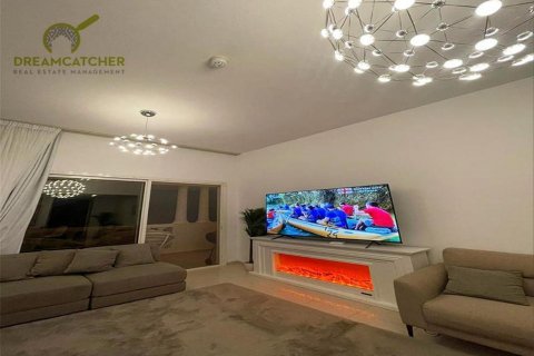 Leilighet til leie i Al Hamra Village, Ras Al Khaimah, Emiratene 2 soverom, 119.8 kvm Nr. 454632 - Foto 2