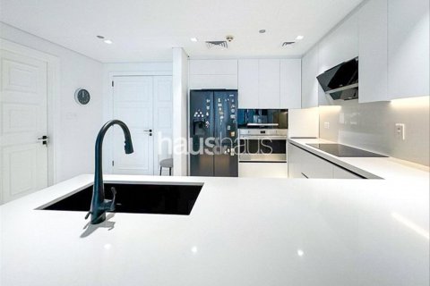 Apartment in Palm Jumeirah, Dubai, UAE 2 bedrooms, 167 sq.m. № 626233 - photo 4