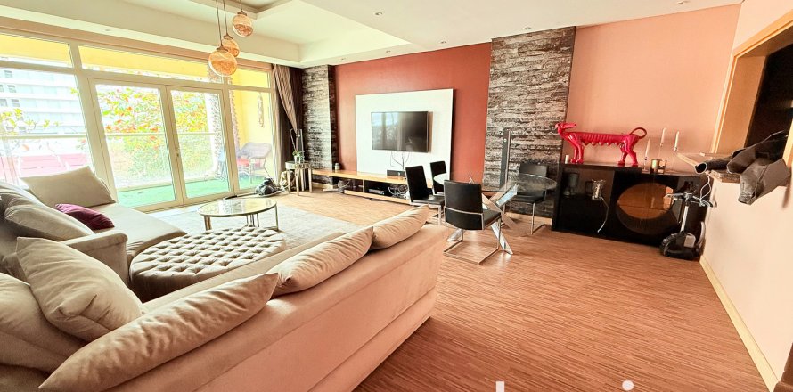 Apartament në Palm Jumeirah, Dubai, Emiratet e Bashkuara Arabe 1 dhomë gjumi, 106 m2. № 586200