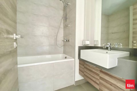 Apartment til salg i Dubai, UAE 3 soveværelser, 135.7 kvm № 556969 - foto 20