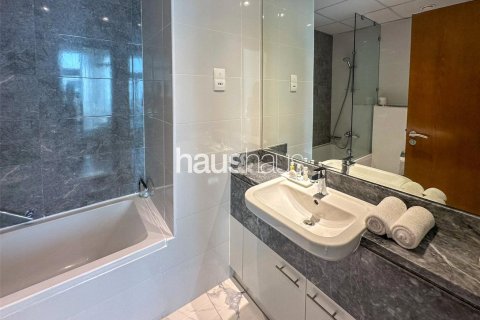 Lägenhet uthyres i Business Bay, Dubai, UAE 1 sovrum, 75 kvm Nr. 626723 - fotografi 11