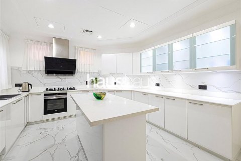 וילה להשכרה ב Palm Jumeirah, Dubai, איחוד האמירויות  4 חדרי שינה, 687 מ"ר, מספר 626726 - תמונה 20