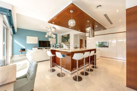 Kuća u nizu u gradu Palm Jumeirah, Dubai, UAE 5 spavaće sobe, 327 m2 Br. 626724 - Slika 21