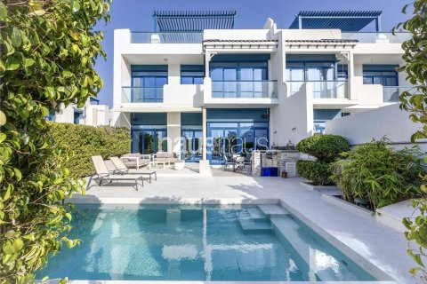 Adosado en Palm Jumeirah, Dubai, EAU 5 dormitorios, 327 m² № 626724