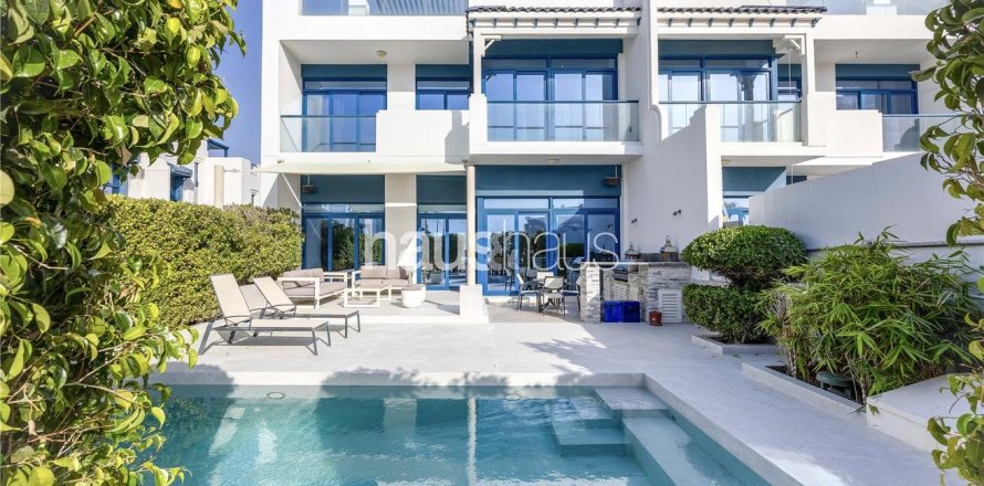 Kuća u nizu u gradu Palm Jumeirah, Dubai, UAE 5 spavaće sobe, 327 m2 Br. 626724