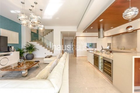 Kuća u nizu u gradu Palm Jumeirah, Dubai, UAE 5 spavaće sobe, 327 m2 Br. 626724 - Slika 18