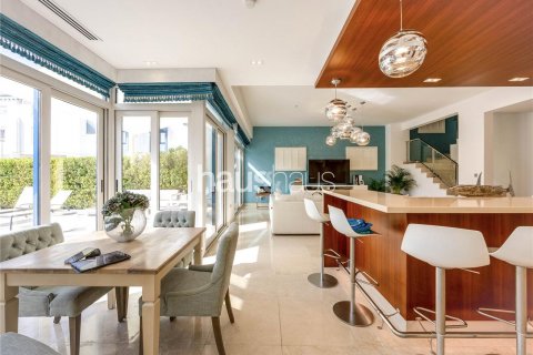 Kuća u nizu u gradu Palm Jumeirah, Dubai, UAE 5 spavaće sobe, 327 m2 Br. 626724 - Slika 23