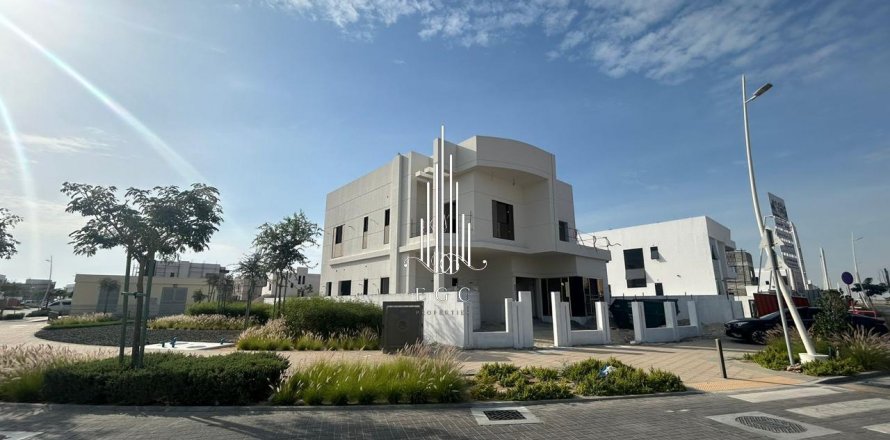 Villa a Yas Island, Abu Dhabi, EAU 5 camere da letto, 632.9 mq. № 533291