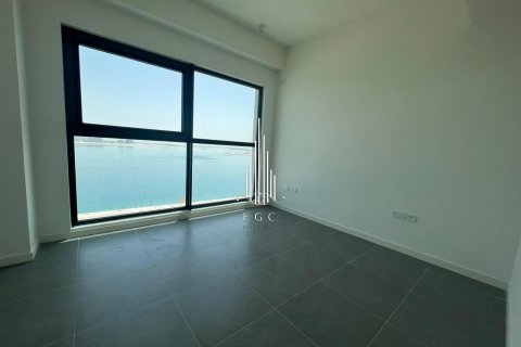Apartment in Al Reem Island, Abu Dhabi, UAE 3 bedrooms, 158.3 sq.m. № 533295 - photo 9