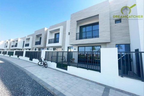 Villa en Mina Al Arab, Ras Al Khaimah, EAU 2 dormitorios, 239.3 m² № 489004