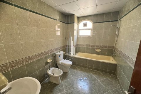 Willa do wynajęcia w Abu Dhabi, ZEA 8 sypialnie, 603.9 mkw., nr 534188 - zdjęcie 26