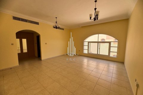 Willa do wynajęcia w Abu Dhabi, ZEA 8 sypialnie, 603.9 mkw., nr 534188 - zdjęcie 18