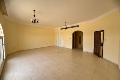 Willa do wynajęcia w Abu Dhabi, ZEA 8 sypialnie, 603.9 mkw., nr 534188 - zdjęcie 12