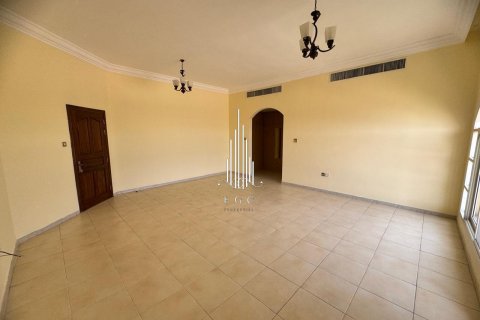 Willa do wynajęcia w Abu Dhabi, ZEA 8 sypialnie, 603.9 mkw., nr 534188 - zdjęcie 14