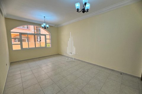 Willa do wynajęcia w Abu Dhabi, ZEA 8 sypialnie, 603.9 mkw., nr 534188 - zdjęcie 11