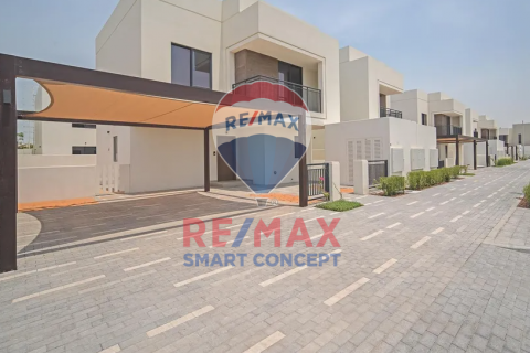 Villa in Yas Island, Abu Dhabi, VAE: 4 Schlafzimmer, 315 m2 Nr. 580230