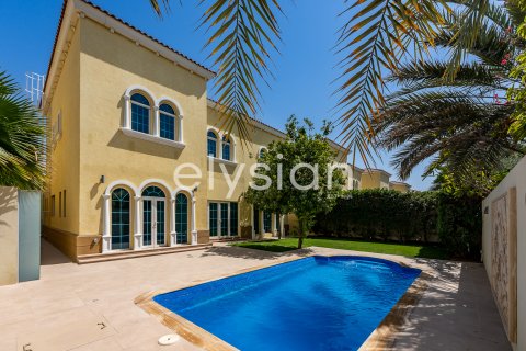 Villa in Jumeirah Park, Dubai, VAE 3 slaapkamers, 510 vr.m. nr 586166