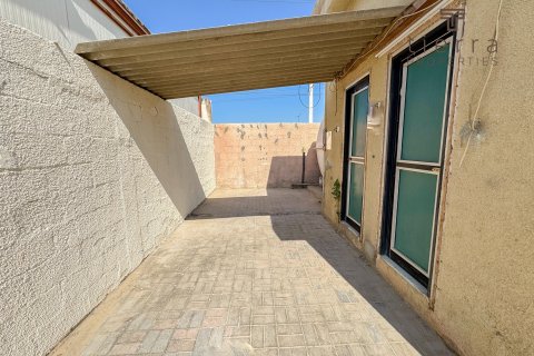 Magacin u Al Qusais, Dubai, UAE 1393.5 m2 Br. 567174 - fotografija 13