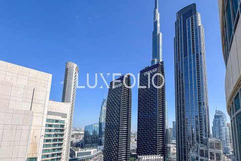 דירה למכירה ב Downtown Dubai (Downtown Burj Dubai), Dubai, איחוד האמירויות  2 חדרי שינה, 119 מ"ר, מספר 627468 - תמונה 3