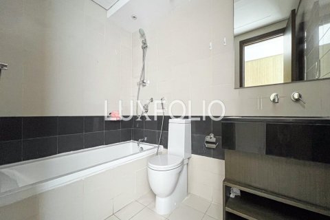 דירה למכירה ב Downtown Dubai (Downtown Burj Dubai), Dubai, איחוד האמירויות  2 חדרי שינה, 119 מ"ר, מספר 627468 - תמונה 25